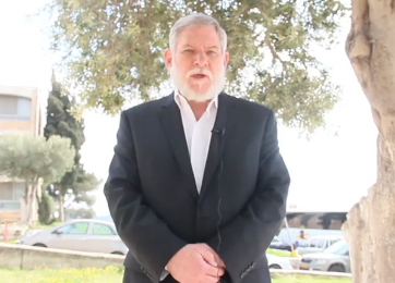 הרב אבי גיסר נגד גירוש מסתננים: "אתגר מוסרי"