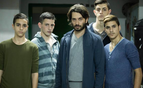 'מוטלים בספק' • המציאות שדוקרת את הדמיון