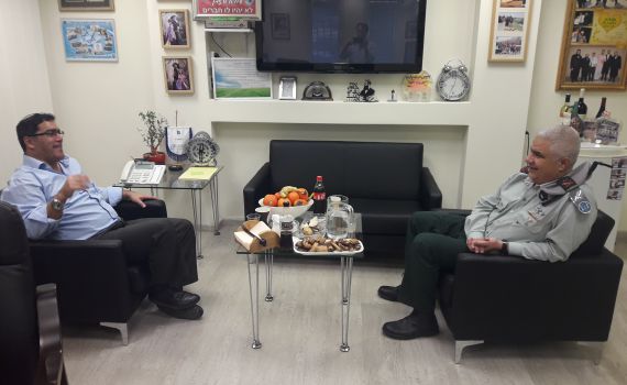 שיתוף פעולה בין צה"ל לשירות הלאומי: ראש אכ"א בפגישה עם ג'רבי