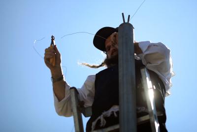 הדרך המקורית של החילונים להרחיק חרדים מהשכונה