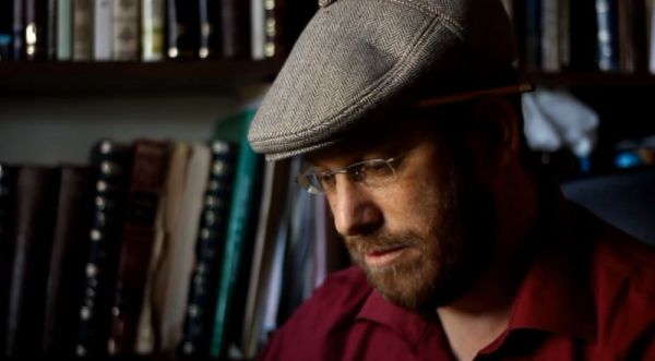 'הולך ומאיר': איתן קלינמן בסינגל חדש• צפו