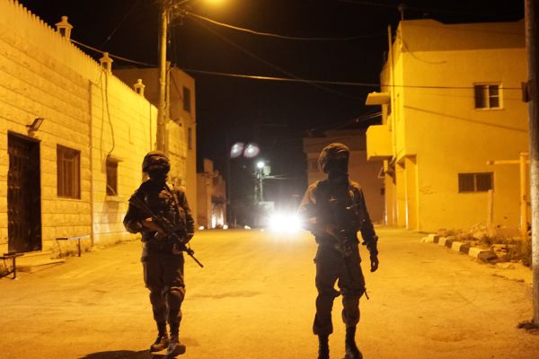 צפו: כוחות צה"ל פועלים בכפר ממנו יצא המחבל