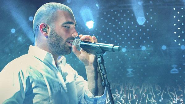 משוגע: תוך שעה עומר אדם שבר שיא מכירות