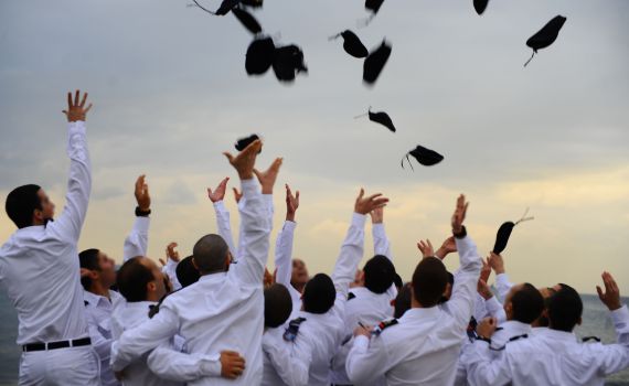 כבוד למגזר: 10% מבוגרי קורס חובלים – סרוגים