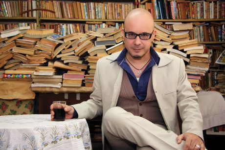 הזמר קובי אוז מצטרף לאורלי לוי- אבקסיס