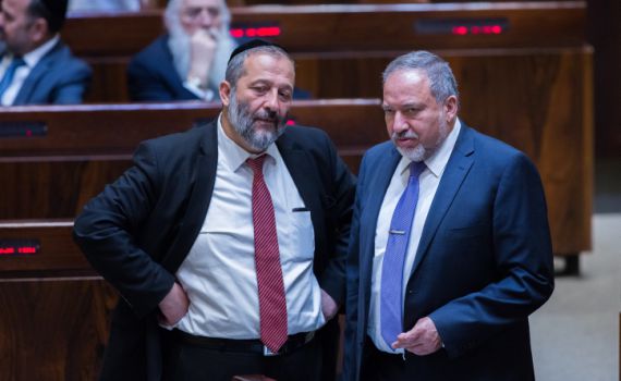 נתניהו פותח פער,דרעי וליברמן על סף אחוז החסימה