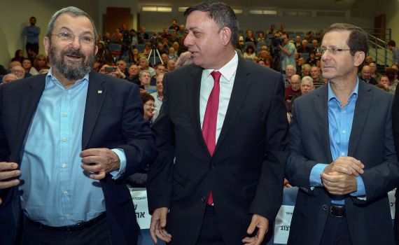 במפלגת העבודה שוקלים להדיח את אבי גבאי