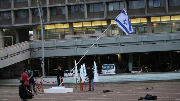 'פרובוקציה': רגב נגד המיצג האומנותי שהוצב בכיכר רבין