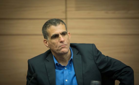 מכה למוסי רז: לא יוכל להתמודד בבחירות הבאות