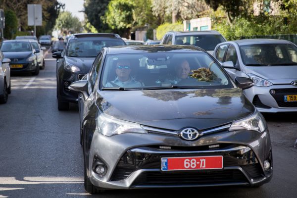 בנימין, שרה ויאיר נתניהו נחקרו בפרשה 4000