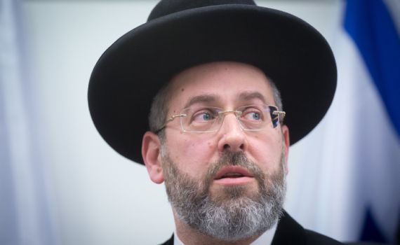 'עם כל הכבוד': הרב הראשי נגד הפסק של הרב לבנון