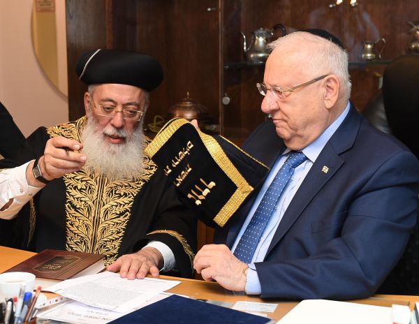 הנשיא לרב: "תלמידי הגר"א לא סמכו על מכירת חמץ"