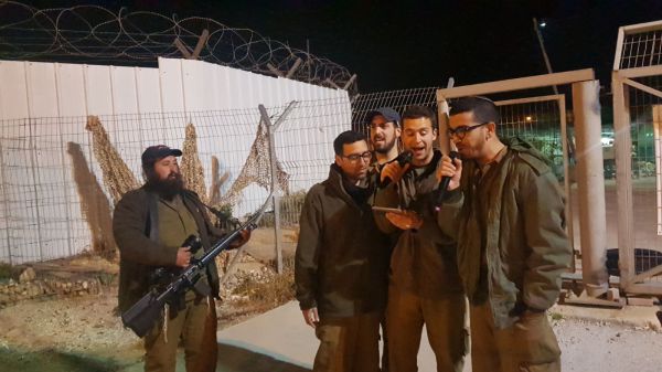 ענק: כשחנן בן ארי הרים את הגדוד עם נסרין• צפו