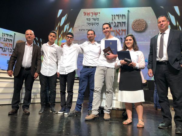 עזריאל שילת ואוריה כהן הם חתן וכלת התנ"ך הארצי