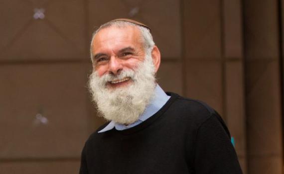 מתרומת הכלייה ועד גילוי המחלה; הרב רונצקי ביומן מסע