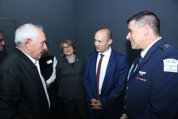 בנט: "שורדי השואה הם נדבך מרכזי בבניית המדינה"