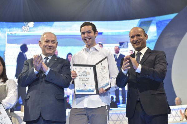 המנצח בחידון התנ"ך העולמי: עזריאל שילת