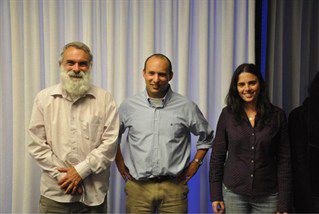 בנט ספד לרב רונצקי: "מורי ורבי הלך לעולמו"