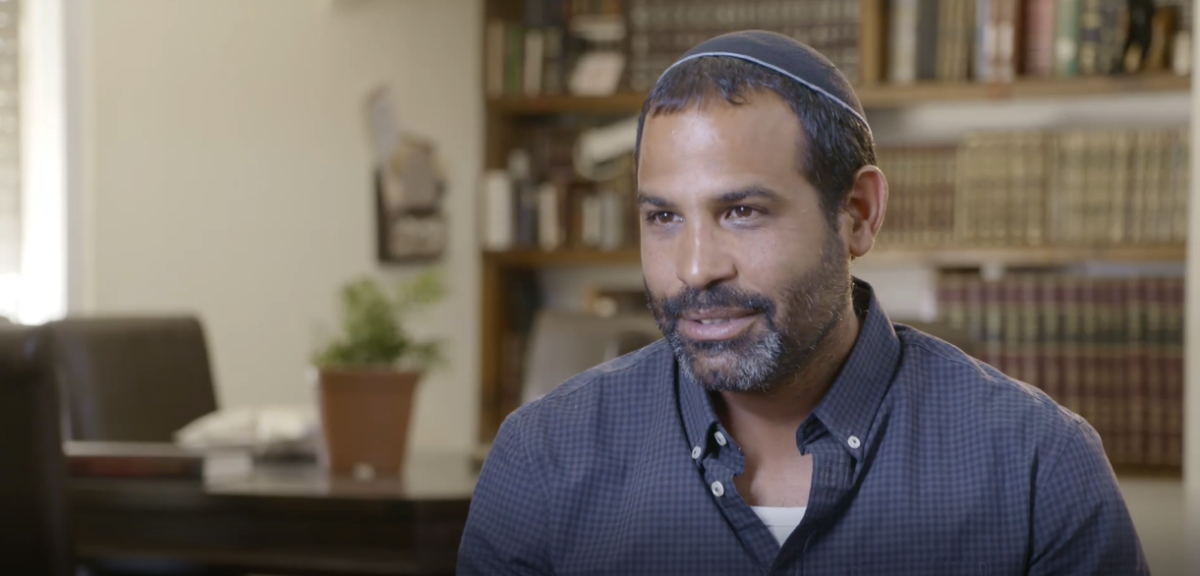 הצצה בלעדית: אודי דוידי חוזר למסך• צפו