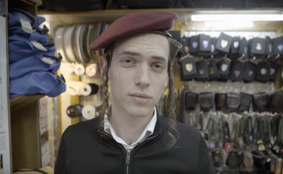 בשעה טובה: כוכב הרשת החרדי התגייס לצה"ל