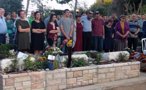 בין זיכרון לעצמאות: הרב אהד טהרלב בטור מיוחד