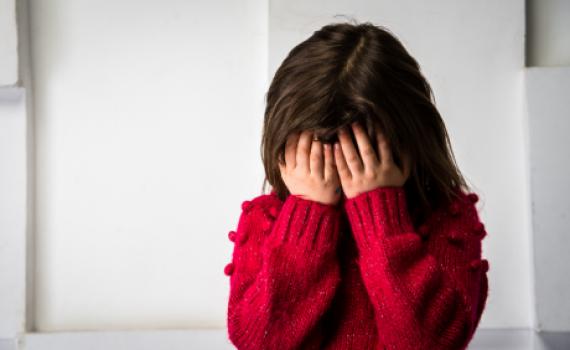 מחריד: התעללו מינית בבתם כי התלבשה לא צנוע