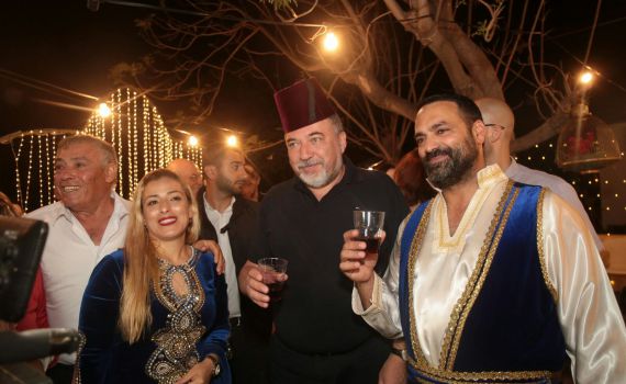 מעקיבא עד ניב סולטן: הסלבס חוגגים מימונה