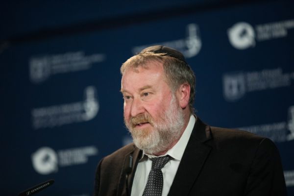 מנדלבליט מתנגד לחנינת אולמרט: "פגם מוסרי"