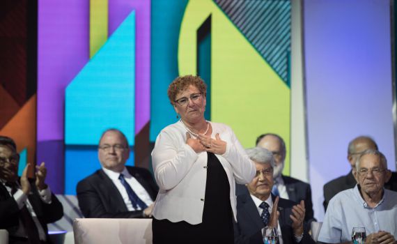 צפו: כלת הפרס מרים פרץ בנאום עוצמתי ומרגש במיוחד