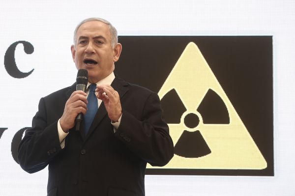 בימין שיבחו, בשמאל גינו; כל התגובות לנאום הגרעין