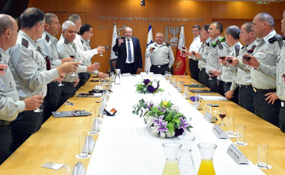 2 חזיתות: ליברמן על האתגרים הביטחוניים של ישראל