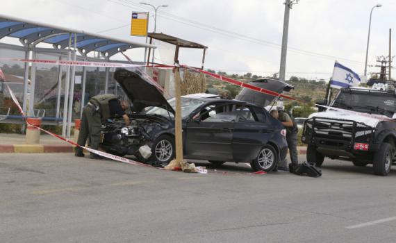 פלסטיני גנב רכב; התנגש בטרמפיאדה, נורה ונהרג