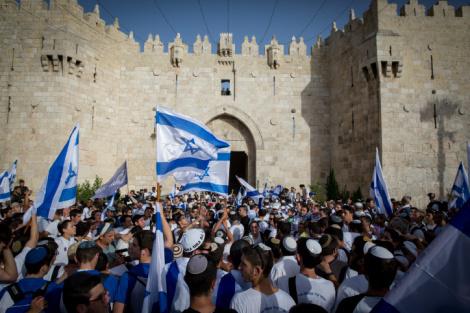 האם הרב אבינר שירת בצבא הצרפתי?