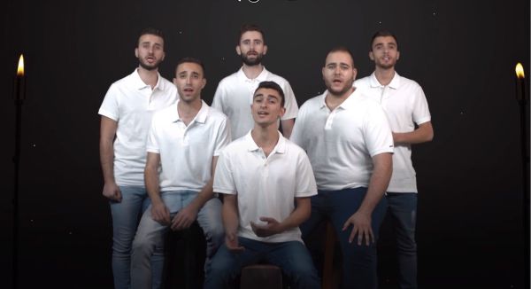 'שמחות קטנות': ווקאל'ס בביצוע ליום השואה•צפו