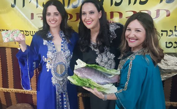 הפוליטיקאים חוגגים מימונה ברחבי הארץ