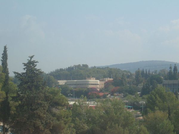 בית ספר מפגיש תלמידים עם פליטה אריתראית