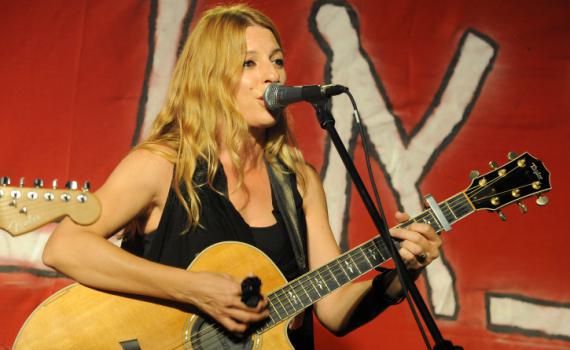 זמרת ישראלית ביטלה הגעה לטקס הזכרון האלטרנטיבי