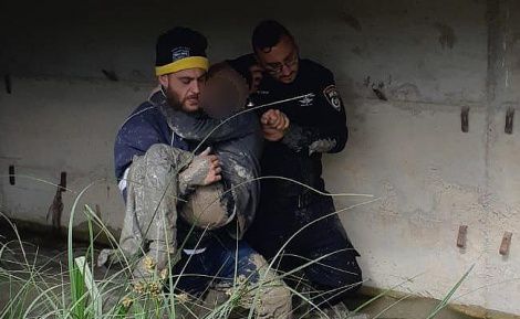 לפני החג:בן 9 הלוקה בשכלו אותר שקוע עמוק בבוץ