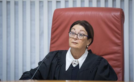 נשיאת העליון: אין לדון בשינוי הועדה למינוי שופטים