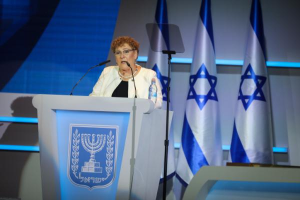 מרים פרץ מגלה: על מה היא ודוד גרוסמן שוחחו?