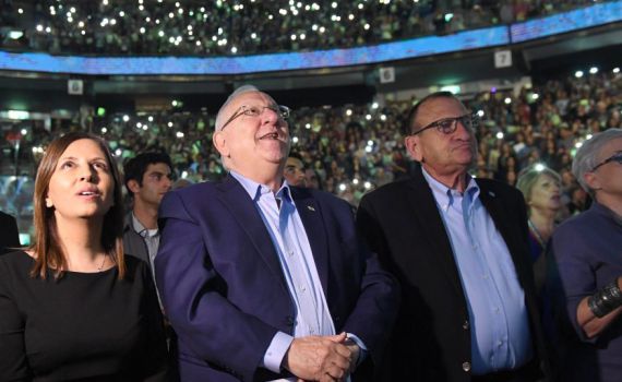 הנשיא ו12,000 איש: כך נראה הקולולם הגדול ביותר