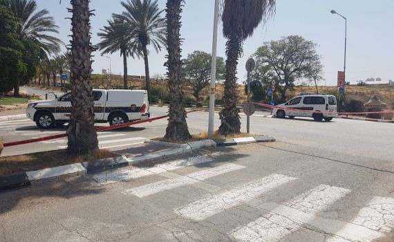 פיגוע דקירה במישור אדומים; המחבל נוטרל