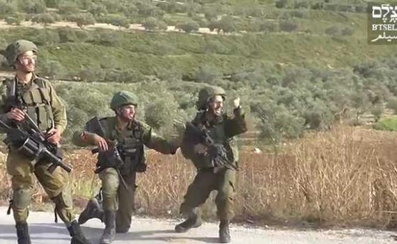 החדש של בצלם: לוחם שמח לאחר שפגע במחבל. צפו