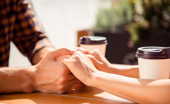 אחרי עשור של זוגיות: צמד השחקנים מפריד כוחות