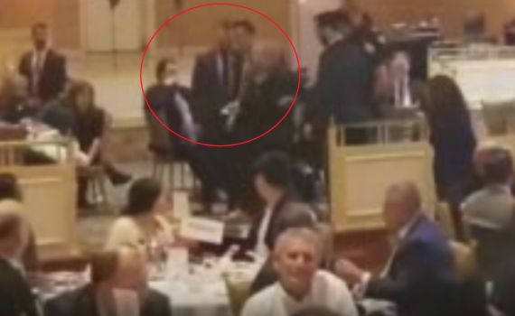 פעילי bds פוצצו נאום של השר כהן: "זה דם על הידיים"