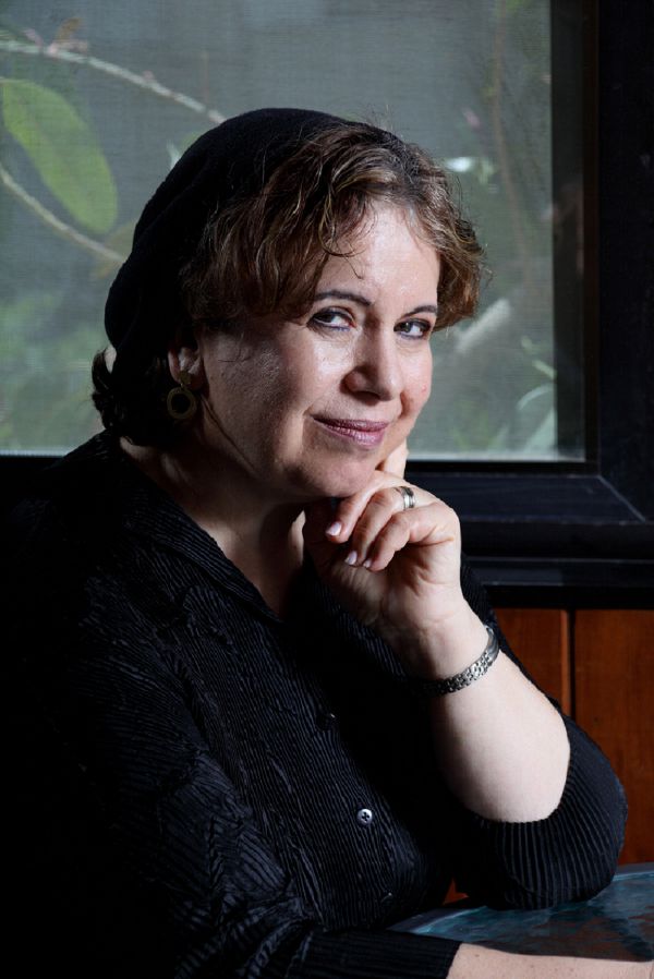 הסופרת הידועה שהצביעה ימינה חושפת את דעתה