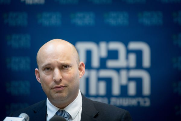 בנט מבטיח: הבית היהודי תוודא שחאן אל אחמר יפונה