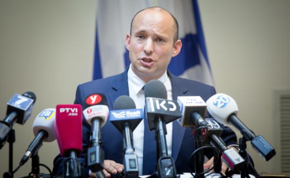 בנט מחריף עמדות: "לא ליד, צריך לירות במחבלים"