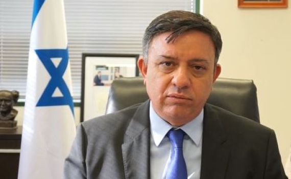 גבאי: "הדיקטטור יטיף מוסר לישראל"?