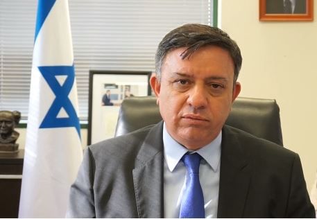 גבאי: "הדיקטטור יטיף מוסר לישראל"?